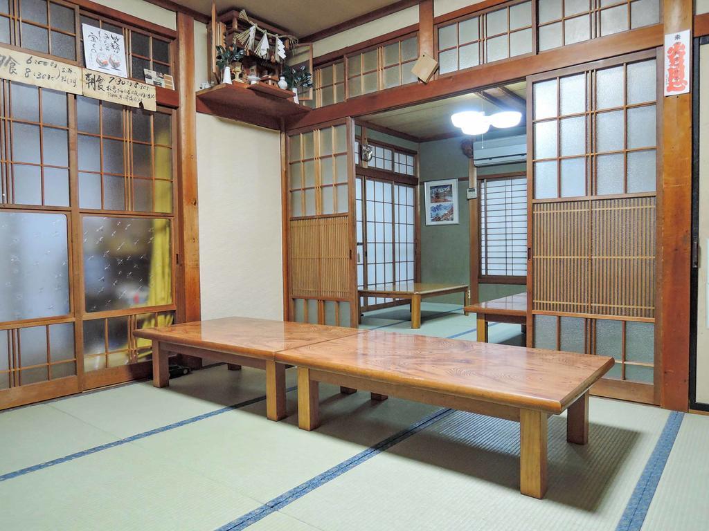 Oyado Banri Hotel Takayama  Bagian luar foto